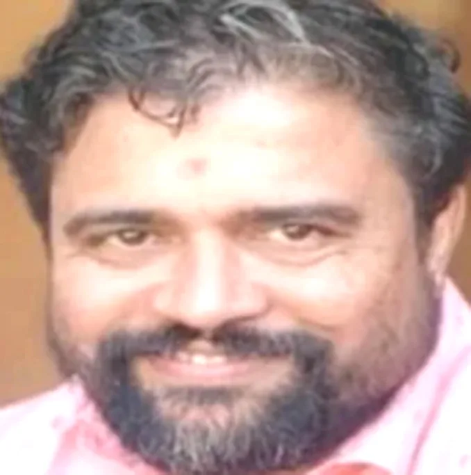 ഡോ. വിനീത് ആര്‍ എസ്