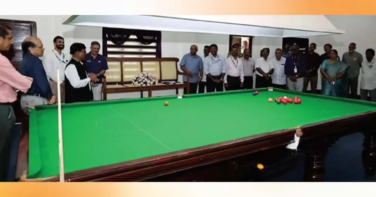 കൊച്ചി തുറമുഖ ശില്‍പി സര്‍ റോബര്‍ട്ട് ബ്രിസ്റ്റോയുടെ ബില്യാര്‍ഡ്‌സ്് ബോര്‍ഡ് നവീകരിച്ച ശേഷം