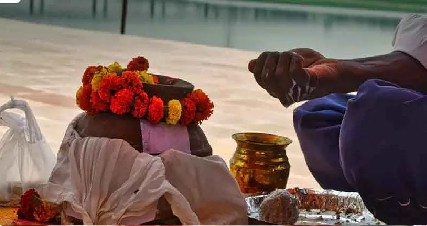 മുസ്ലീമിനെ വിവാഹം കഴിച്ച പാഴ്സി വംശജയുടെ സംസ്ക്കാരം നടത്തില്ലെന്ന് മുസ്ലീം, പാഴ്സി പുരോഹിതർ ; ഇടപെട്ട് വിഎച്ച്പി ; സംസ്ക്കാരം ഹിന്ദു ആചാരപ്രകാരം