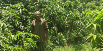 ശങ്കരന്‍ നമ്പൂതിരി തന്റെ കൃഷിയിടത്തില്‍