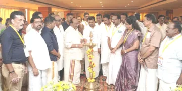 എസ്എന്‍ഡിപി യോഗം നേതൃയോഗം ബെംഗളൂരുവില്‍ ജനറല്‍ സെക്രട്ടറി വെള്ളാപ്പള്ളി നടേശന്‍ ഉദ്ഘാടനം ചെയ്യുന്നു