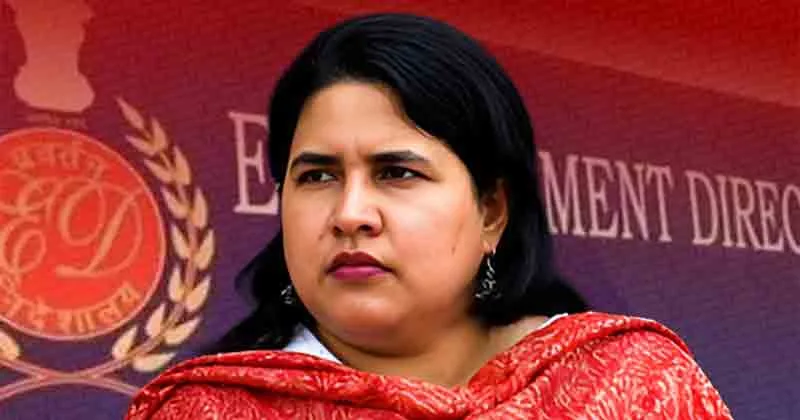 അക്കൗണ്ടുകളിലേക്ക് പണമെത്തിയത് എങ്ങനെ; വീണ വിജയന്റെ ലോക്കർ ഇഡി പരിശോധിക്കുന്നു