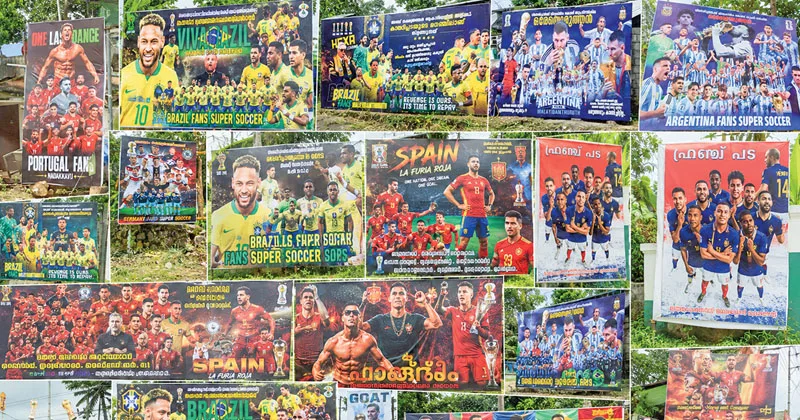ലോകകപ്പ് നാട്ടിന്പുറ കാഴ്ച: നക്ഷത്ര തെരുവുകളും കാവ്യപോരാട്ടങ്ങളും