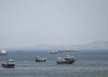 Ships and boats in the Strait of Hormuz, Musandam, Oman, April 22, 2026. REUTERS/Stringer