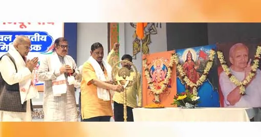 ബിഎംഎസ് ദേശീയ സമിതി യോഗം റാഞ്ചിയില് ദേശീയ പ്രസിഡന്റ് എസ്. മല്ലേശം ഉദ്ഘാടനം ചെയ്യുന്നു