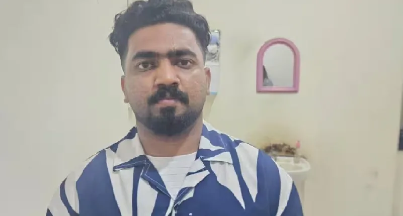 പഹൽഗാം രക്തസാക്ഷിയെ കുറിച്ചുള്ള വീഡിയോയ്ക്ക് ഗൾഫിലിരുന്ന് രാജ്യവിരുദ്ധ കമന്റിട്ട മലപ്പുറത്തുകാരൻ കരിപ്പൂർ വിമാനത്താവളത്തിൽ അറസ്റ്റിൽ