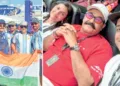1. അര്ജന്റീന-സ്വിറ്റ്സര്ലന്ഡ് മത്സരം കാണാനെത്തിയ മോഹന്ലാല് ആരാധകര്ക്കൊപ്പം, 2. നടന് മോഹന്ലാല് ഭാര്യ സുചിത്രയ്ക്കും സംഗീതജ്ഞന് സ്റ്റീഫന് ദേവസിക്കുമൊപ്പം മത്സരം കാണാനെത്തിയപ്പോള്