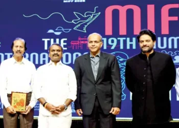ഉദ്ഘാടനസഭയില്‍ കേന്ദ്രമന്ത്രി എല്‍. മുരുകന്‍ പങ്കെടുത്തപ്പോള്‍
ഉദ്ഘാടനസഭയില്‍ കേന്ദ്രമന്ത്രി എല്‍. മുരുകന്‍ പങ്കെടുത്തപ്പോള്‍