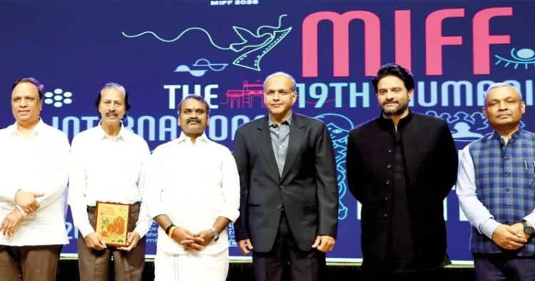 ഉദ്ഘാടനസഭയില്‍ കേന്ദ്രമന്ത്രി എല്‍. മുരുകന്‍ പങ്കെടുത്തപ്പോള്‍
ഉദ്ഘാടനസഭയില്‍ കേന്ദ്രമന്ത്രി എല്‍. മുരുകന്‍ പങ്കെടുത്തപ്പോള്‍