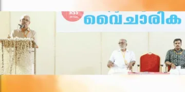 ആര്എസ്എസ് ശതാബ്ദിയോടനുബന്ധിച്ച് കാട്ടാക്കടയില് സംഘടിപ്പിച്ച വൈചാരിക സദസില് ക്ഷേത്രീയ കാര്യവാഹ് എം. രാധാകൃഷ്ണന് സംസാരിക്കുന്നു
