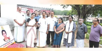 ലൗ ജിഹാദിന് ഇരയായി ക്രൂരമായി കൊല്ലപ്പെട്ട സാവരിയ ബസന്തിന് പ്രണാമം അര്‍പ്പിച്ച് ഹിന്ദു ഐക്യവേദിയുടെ ആഭിമുഖ്യത്തില്‍ പാളയം രക്തസാക്ഷി മണ്ഡപത്തില്‍ നടന്ന ശ്രദ്ധാഞ്ജലി ഹിന്ദു ഐക്യവേദി സംസ്ഥാന രക്ഷാധികാരി കെ. പി. ശശികല ടീച്ചര്‍ ഉദ്ഘാടനം ചെയ്യുന്നു