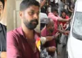 ഡ്രൈവര്‍ ശ്യാം രാജ് (നടുവില്‍)
