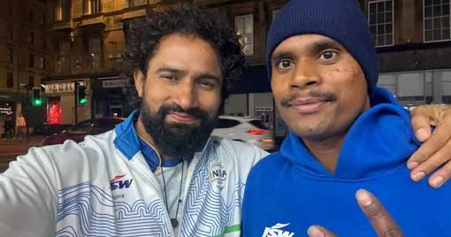 വൈജ്‌നാഥ് കാളെയോടൊപ്പം ദിലീപ് ഗവിത്