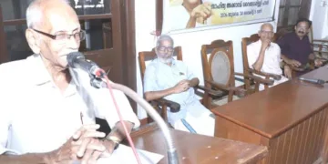 ഡോ. എസ്.കെ. വസന്തന്‍ അക്കിത്തം ജന്മശതാബ്ദി സംഘാടക സമിതിയോഗം ഉദ്ഘാടനം ചെയ്ത് സംസാരിക്കുന്നു