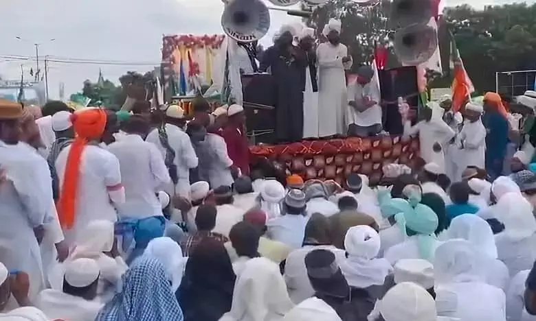 ഉത്തരാഖണ്ഡിൽ വെറുപ്പിന് സ്ഥാനമില്ലെന്ന് മുഖ്യമന്ത്രി ധാമി : തനിക്ക് മാപ്പ് നൽകണമെന്ന് ഒളിവിൽ കഴിയുന്ന മൗലാന മുഫ്തി മുജീബ്