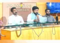 എബിവിപി ദേശീയ ജനറല്‍ സെക്രട്ടറി ഡോ. വീരേന്ദ്ര സിങ് സോളങ്കി വാര്‍ത്താസമ്മേളനത്തില്‍ സംസാരിക്കുന്നു.
സംസ്ഥാന ജോ. സെക്രട്ടറി ആര്‍. അശ്വതി, ദേശീയ സെക്രട്ടറി ശ്രാവണ്‍ ബി. രാജ്, സംസ്ഥാന സെക്രട്ടറി യദു
കൃഷ്ണന്‍, ദേശീയ മീഡിയ കോ-കണ്‍വീനര്‍ അഭിനവ് മിശ്ര സമീപം