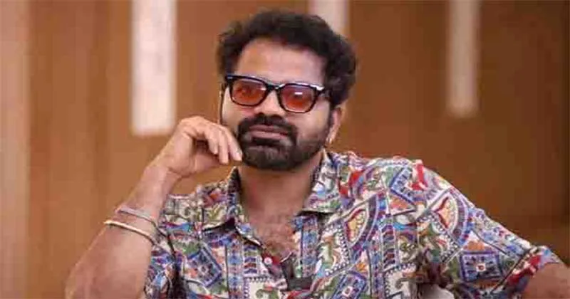 ഞാൻ അനുഗ്രഹത്തിന് വേണ്ടി കുനിഞ്ഞപ്പോൾ സന്യാസി എന്റെ മുതുകത്ത് അടിച്ചു
