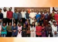 ലോകഭവനിലെത്തിയ അട്ടപ്പാടിയിലെ വനവാസി വിദ്യാര്‍ത്ഥികളും മെന്റര്‍മാരും ഗവര്‍ണര്‍ രാജേന്ദ്ര വിശ്വനാഥ്
ആര്‍ലേക്കറോടൊപ്പം