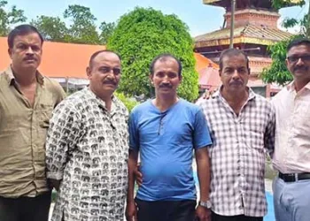 നേപ്പാളിലെ പ്രളയത്തില്‍ നിന്ന് രക്ഷപ്പെട്ടവര്‍