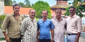 നേപ്പാളിലെ പ്രളയത്തില്‍ നിന്ന് രക്ഷപ്പെട്ടവര്‍