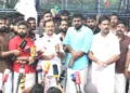 സെക്രട്ടേറിയറ്റ് നടയില്‍ അനിശ്ചിതകാല നിരാഹാരസമരം നടത്തുന്ന എല്‍പിഎസ്ടി റാങ്ക് ഹോള്‍ഡേഴ്‌സിന് ഐക്യദാര്‍ഡ്യം പ്രകടിപ്പിച്ചുകൊണ്ട് യുവമോര്‍ച്ച തിരുവനന്തപുരം സൗത്ത് ജില്ലാ കമ്മിറ്റിയുടെ സെക്രട്ടേറിയറ്റ് മാര്‍ച്ച് വി. മുരളീധരന്‍ എംഎല്‍എ ഉദ്ഘാടനം ചെയ്യുന്നു