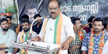 ഇടത് വലത് മുന്നണികളുടെ പിഎസ്‌സി കൊള്ളയ്ക്കും യുവജന വഞ്ചനയ്ക്കുമെതിരേ തിരുവനന്തപുരത്ത് പിഎസ്‌സി ഓഫീസിനു മുന്നില്‍ യുവമോര്‍ച്ച സംഘടിപ്പിച്ച രാപകല്‍ സമരത്തിന്റെ സമാപനം ബി.ബി. ഗോപകുമാര്‍ എംഎല്‍എ ഉദ്ഘാടനം ചെയുന്നു