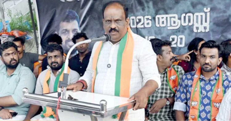 ഇടത് വലത് മുന്നണികളുടെ പിഎസ്‌സി കൊള്ളയ്ക്കും യുവജന വഞ്ചനയ്ക്കുമെതിരേ തിരുവനന്തപുരത്ത് പിഎസ്‌സി ഓഫീസിനു മുന്നില്‍ യുവമോര്‍ച്ച സംഘടിപ്പിച്ച രാപകല്‍ സമരത്തിന്റെ സമാപനം ബി.ബി. ഗോപകുമാര്‍ എംഎല്‍എ ഉദ്ഘാടനം ചെയുന്നു
