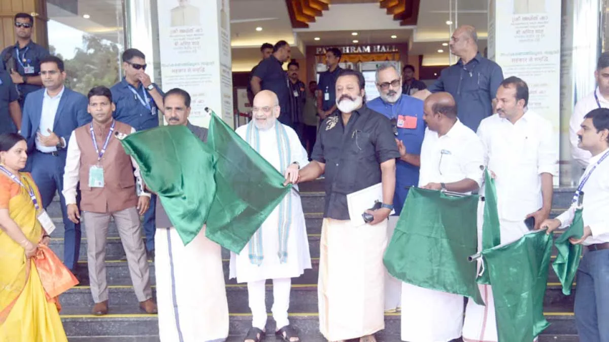 Amit Shah addresses Kerala's cooperative potential in Blue Economy, inaugurates various schemes