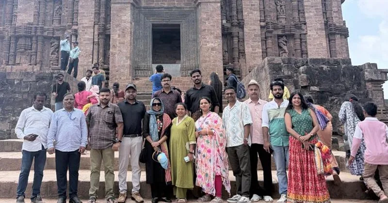 കേരളത്തില് നിന്നുള്ള മാധ്യമസംഘം കൊണാര്ക്കും പുരിയും സന്ദര്ശിച്ചു