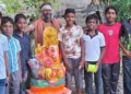 ഗണേശ വിഗ്രഹം സ്വീകരിക്കാൻ എലപ്പുള്ളിയിൽ എത്തിയ കാവശ്ശേരി ഗണേശോത്സവ കമ്മിറ്റി അംഗങ്ങൾ പകർത്തിയതാണ് ചിത്രം