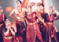 ഉജ്ജയിന്‍ നാരായണ്‍ ധാം ക്ഷേത്രത്തില്‍ ശ്രീകൃഷ്ണ പര്‍വ് 2026ല്‍ ഡോ. ഗൗരിപ്രിയയുടെ നേതൃത്വത്തില്‍ അവതരിപ്പിച്ച ഭരതനാട്യം