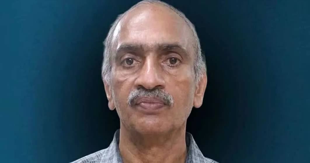 കൈക്കൂലി കേസില് ഇടനിലക്കാരന്; കൊച്ചിയില് മുന് ഡെപ്യൂട്ടി കലക്ടര് അറസ്റ്റില്