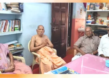 എം.എ. കൃഷ്ണനൊപ്പം പി. നാരായണന്‍, ഭാര്യ എം.എ. രാജേശ്വരി, പി. ശ്രീകുമാര്‍