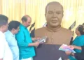 ശില്പ നിര്മാണം ബിജെപി കണ്ണൂര് നോര്ത്ത് ജില്ലാ പ്രസിഡന്റ് കെ.കെ. വിനോദ്കുമാറിന്റെ നേതൃത്വത്തിലുളള ബിജെപി നേതാക്കള് വിലയിരുത്തുന്നു