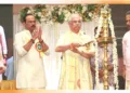 മുംബൈ കേരള സമാജത്തിന്റെ ഓണാഘോഷം ഗവര്‍ണര്‍ രാജേന്ദ്ര വിശ്വനാഥ് ആര്‍ലേക്കര്‍ ഉദ്ഘാടനം ചെയ്യുന്നു