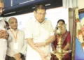 ദേശീയ സേവാഭാരതി സംസ്ഥാന വാര്‍ഷിക പൊതുയോഗം തൃശൂരില്‍ കല്യാണ്‍ സില്‍ക്‌സ് ചെയര്‍മാന്‍ ടി.എസ്.
പട്ടാഭിരാമന്‍ ഉദ്ഘാടനം ചെയ്യുന്നു