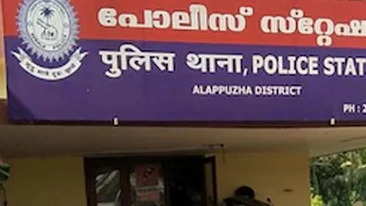 കാര്ത്തികപ്പള്ളിയില് 2 വയസുകാരന്റെ മരണത്തില് ദുരൂഹത, താര 10 വര്ഷത്തിനിടെ 7 തവണ പ്രസവിച്ചെന്ന് നാട്ടുകാര്
