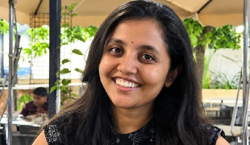സ്വർണ്ണമാല തിരികെ നൽകാനായി ആൺസുഹൃത്ത് വിളിച്ചതിനെ തുടർന്ന് ഹൈദരാബാദിലെത്തി, മെഡിക്കൽ പി ജി വിദ്യാർത്ഥിനി ഹോട്ടലിൽ മരിച്ച നിലയിൽ