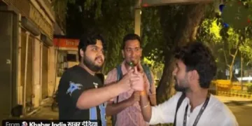 ഖബര്‍ ഇന്ത്യടിവിയുടെ ലേഖകനോട് തട്ടിക്കയറുന്ന സിജെപിഗുണ്ട