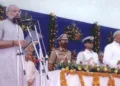 2001 ഒക്ടോബര് 7 ന് നരേന്ദ്ര മോദി ഗുജറാത്ത് മുഖ്യമന്ത്രിയായി സത്യപ്രതിജ്ഞ ചെയ്യുന്നു (ഫയല്)